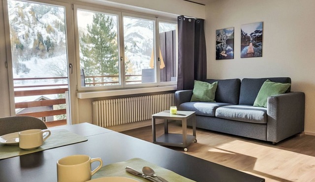 Ringstrasse Apt 215 by Interhome