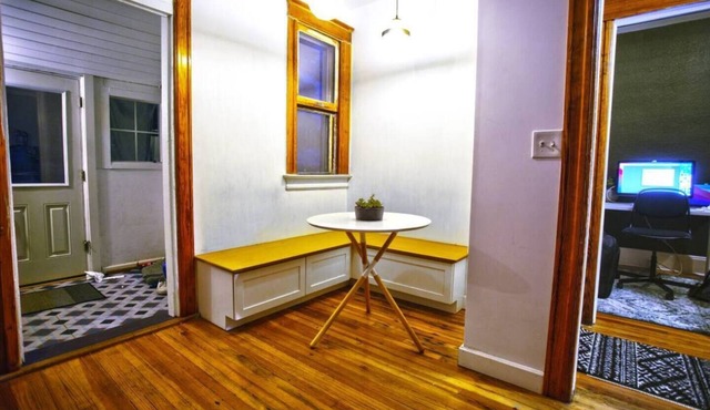 RINO Home w/Gated off-street parking - Walk to train - Outdoor seating