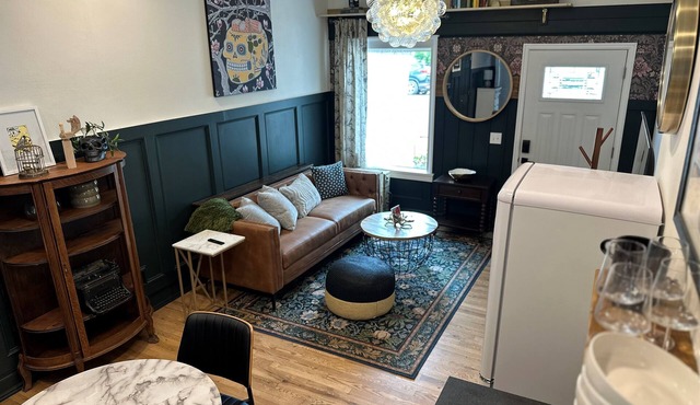RiNo Retreat: Dog Friendly, Hot Tub, Designer Yard