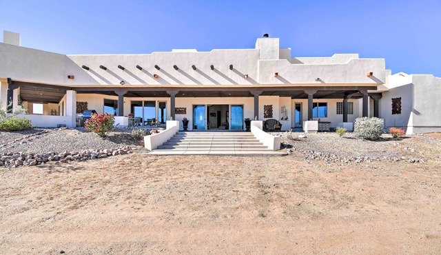 Rio Verde Desert Escape w/Patio & Mountain Views!