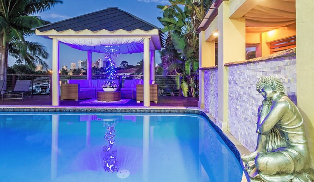 Rio Vista Waters - the perfect entertainer