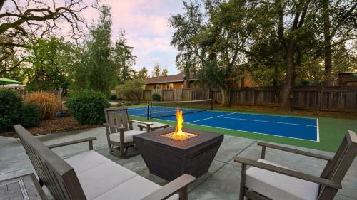 Ripple by AvantStay Private Pool Pickleball Court Firepit Exclusive Sonoma Valley Retreat