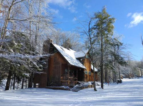 Rippling Waters close to Timberline ski slopes