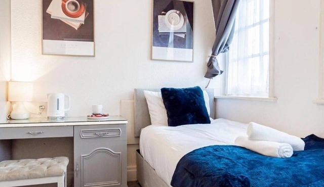 Rising Sun Room 4 | Single Bed + Private En-suite