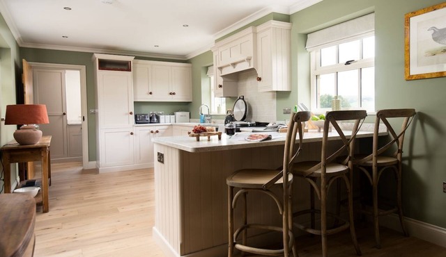Risingham House - sleeps 8 in 4 bedrooms