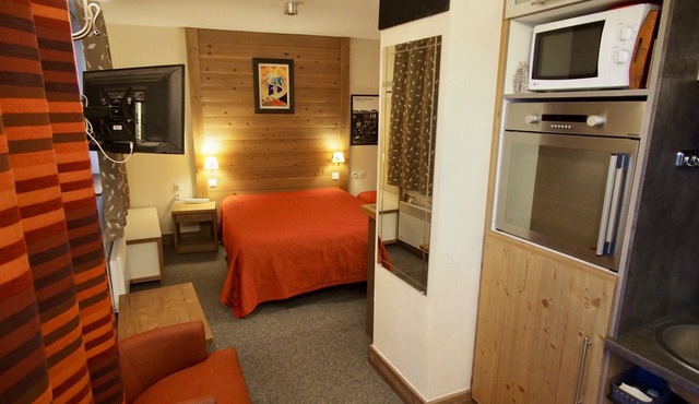 Risoul - Studio 407 - Pool/Sauna - WIFI - Great view - Foot of slopes