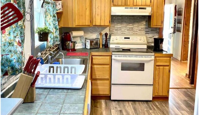 Ritchie’s Riverfront Portage Placen