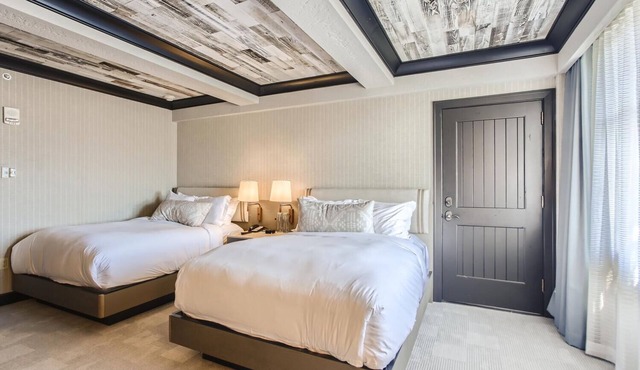 Ritz Carlton 1BR Ski-in/out - 2 Queen Beds - Sleeps 4