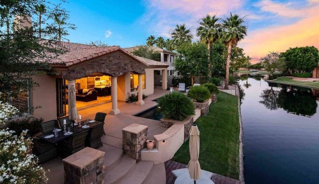 Ritz Ocotillo Home, Heated Pool included in price