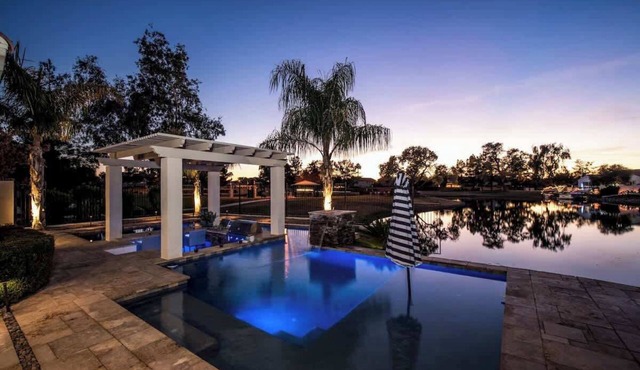 Ritz Waters at Ocotillo, Heated Pool, 5br/3.5 bath