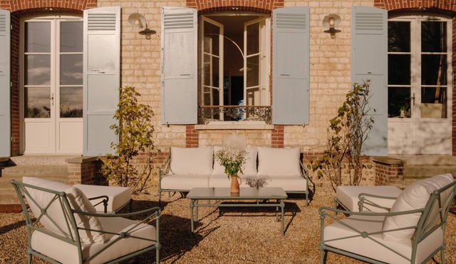 RIVE Side House .