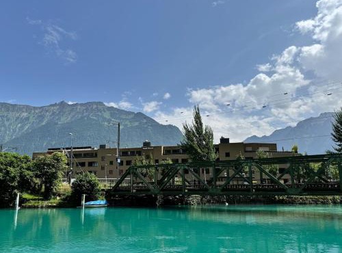 River 1 - Retreat with Iconic Jungfraujoch View