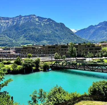 River 4-Kissed Retreat with Iconic Jungfraujoch View