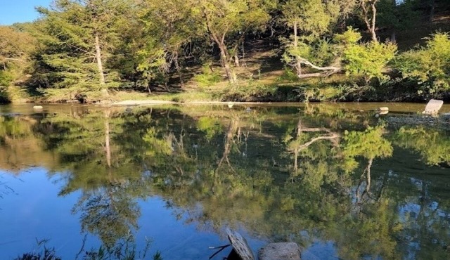 River 5 - Riverfront Cottage - Guadalupe River