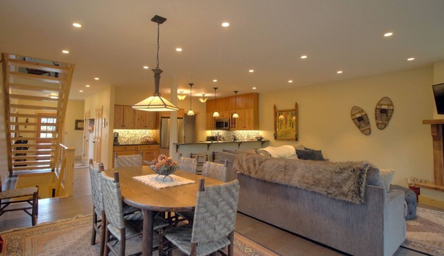 River Bend Townhome 17 | 3 Bed, 3 Bath