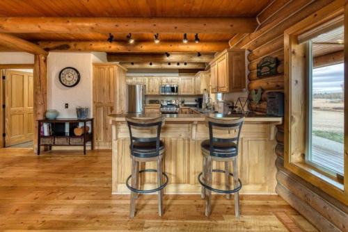 River Cabin Minutes To Town