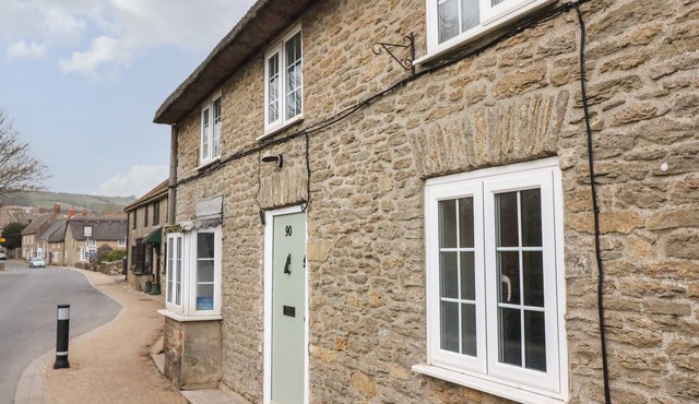 RIVER COTTAGE, pet friendly in Burton Bradstock
