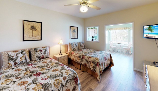 River Creek Golf Condo | Luxury Living, Golf Views | RC 1403
