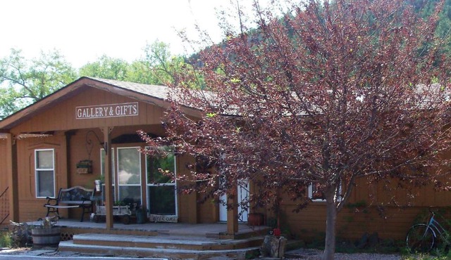 River Falls Lodging -Black Hills, South Dakota
