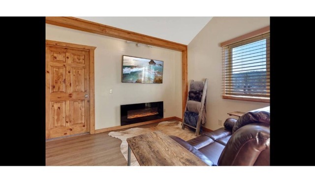 River floaters/Flyfishermen/Bikers/Hikers/ short/long term ok