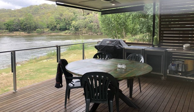 River Front Cabin in Cornelia Ski park