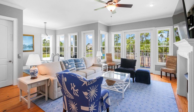 River Front Charming 3-bedroom house in brilliant St. Mary with Swimming pool