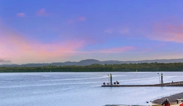 River Front, Fisher Retreat With Boat Ramp Access