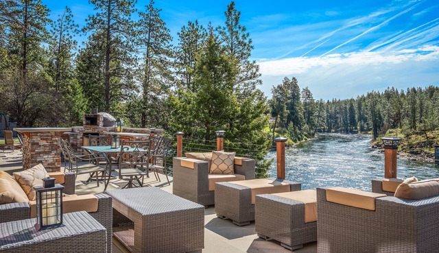 River front home w/river access🎣🏊‍♀🚣‍♂️🐕🚵‍♀️