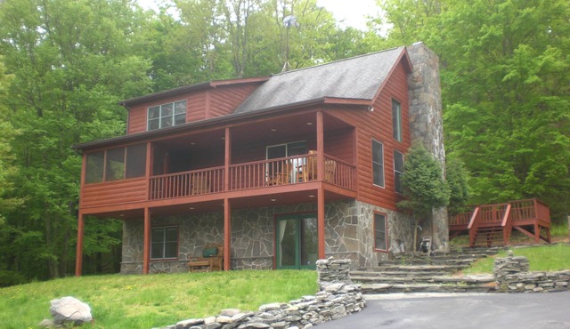 River front, million dollar Mountain View Estate