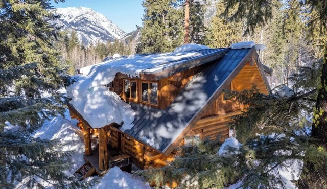 River Front | Mountain Ski Cabin