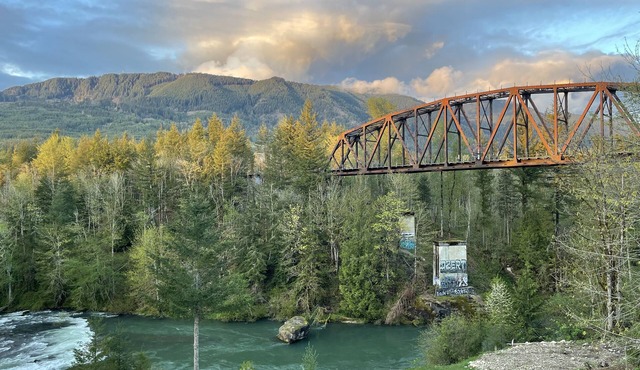 River front Oasis 🌿