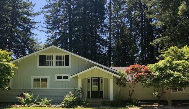 River front upgraded home!