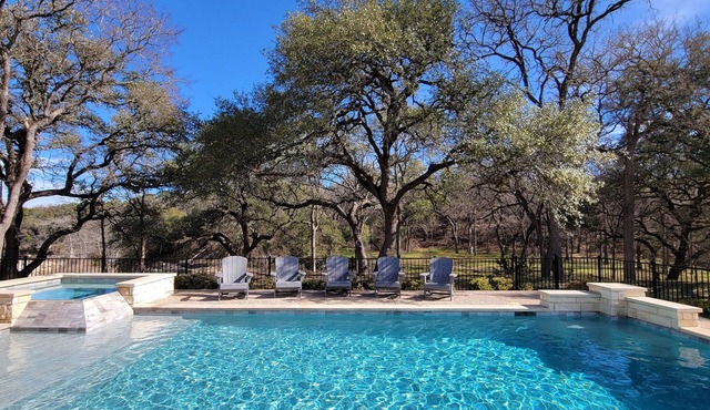 River front villa w/ pool, BBQ, hiking, fireplace