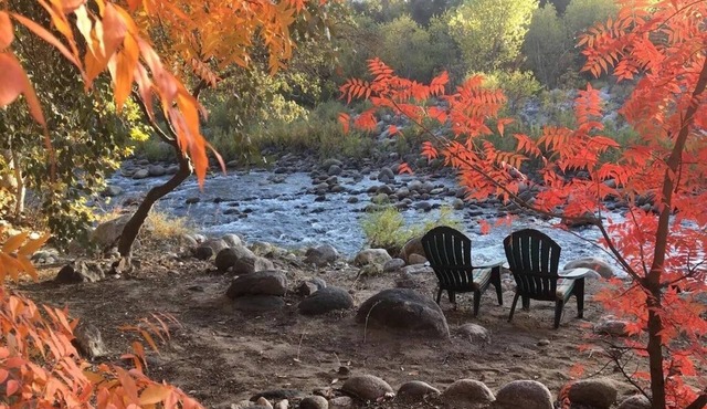 River Frontage ~ Quiet & Secluded Retreat Only Minutes to Sequoia National Park