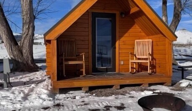 River Glamping Cabin (River Access)