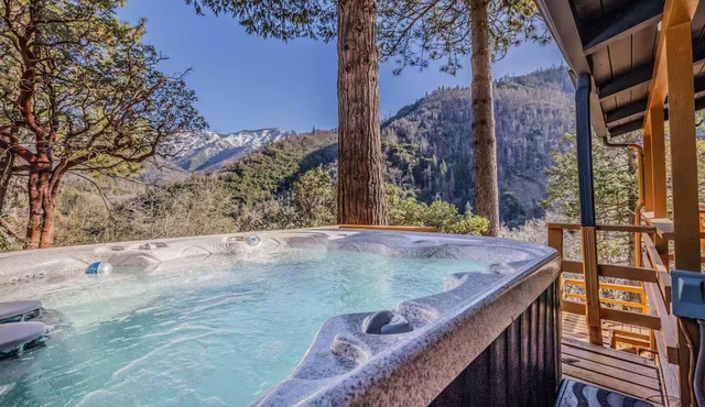 River Haus Sequoia - Views+KingBeds+HotTub+Modern