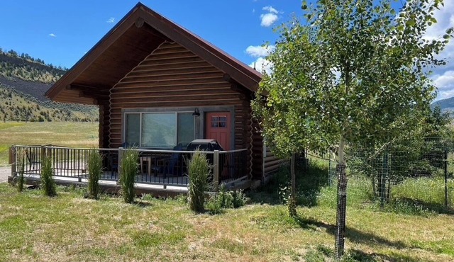 River Haven Cabin - North- Private River Access!