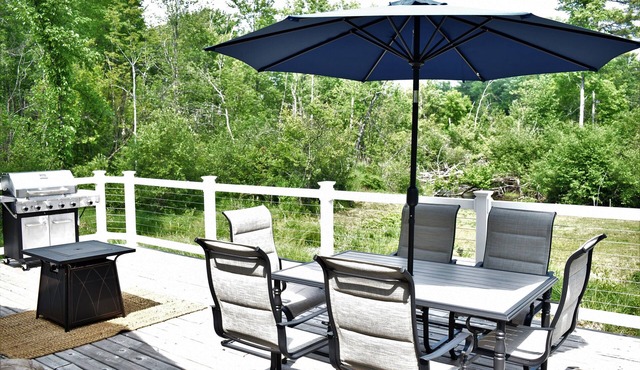 River House Close to Downtown Baldwin with Large Back Deck