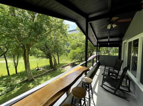 River House - Cottage with KY River View & Access