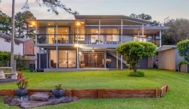 River house escape - pet friendly!