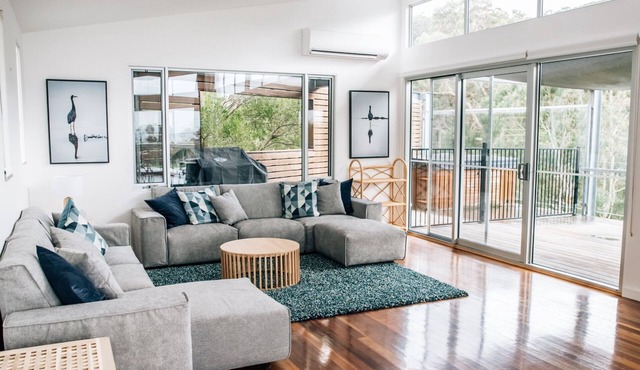 River House - idyllic riverside and beach location