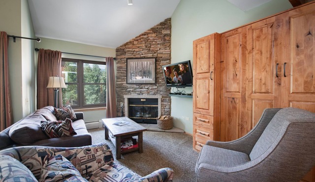 River Mountain Lodge Horseshoe Gulch Condo: Ski-In To Downtown Breck