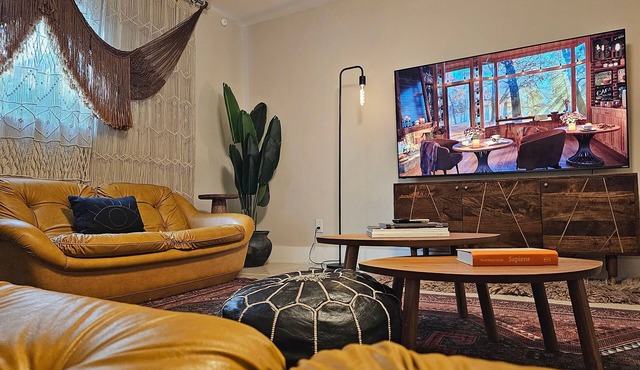 River Oaks Bungalow by The Guest/House Collection