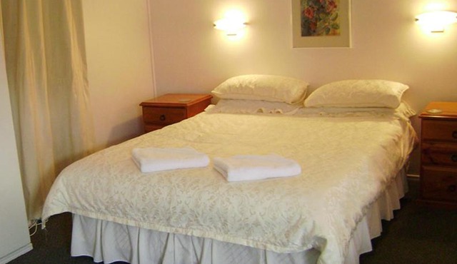 River Park Motor Inn