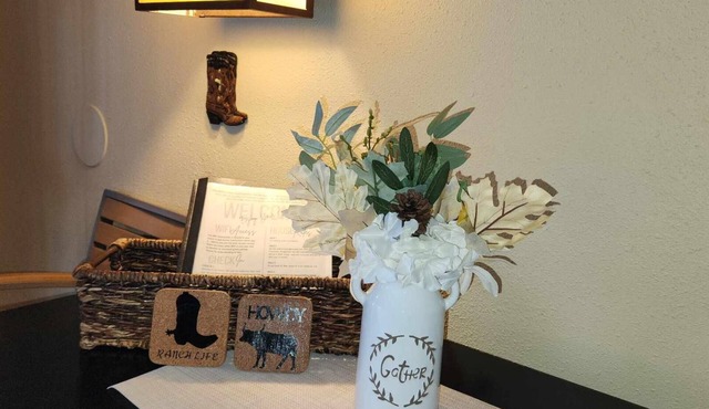 River Ranch Ground Floor Condo Steps to Rodeo and Saloon! 139