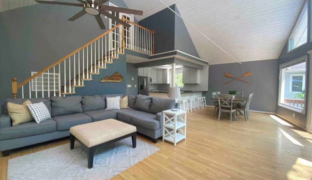 River Relaxation - Calm Riverfront Home in Winchester Kentucky