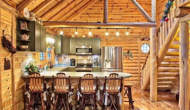 River Retreat on Thunder Bay River!