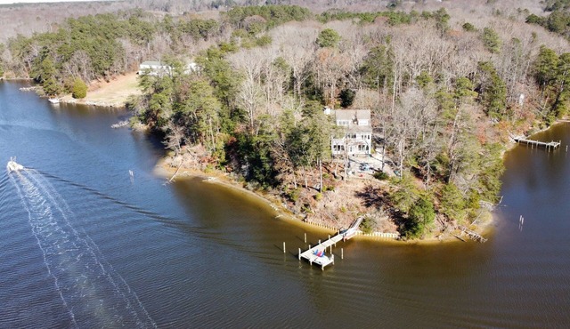 River Retreat, Slice of Heaven, Tranquility, Fishing, Kayak, Crabbing, 4BR, Pet