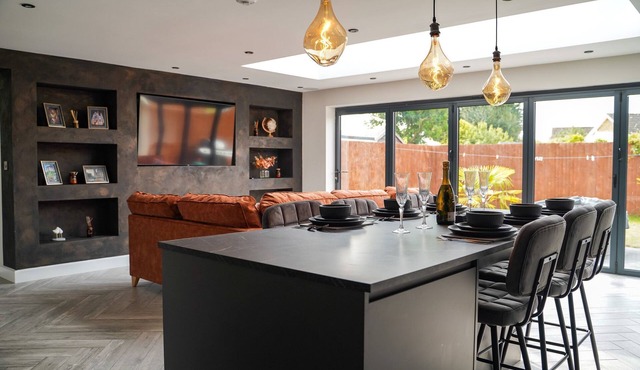 River Retreat - York - Elegant property that sleeps 9 guests in 5 bedrooms