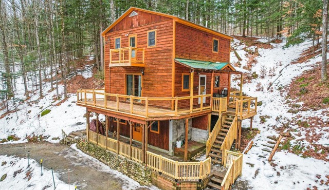 River Road Treehouse Retreat